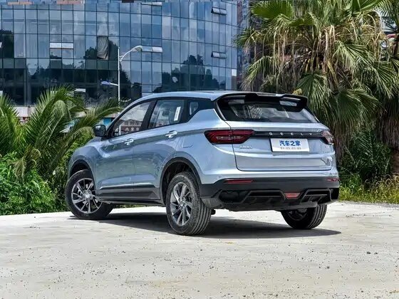 2026 Geely Coolray (Binyue L) I Рестайлинг 2, белый, 1936000 рублей - вид 2