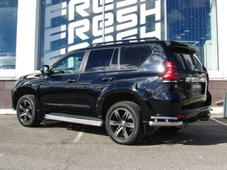 2018 Toyota Land Cruiser Prado 150 Series Рестайлинг 2, чёрный, 6199000 рублей, вид 2