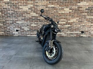 QJMotor SRV 600 V