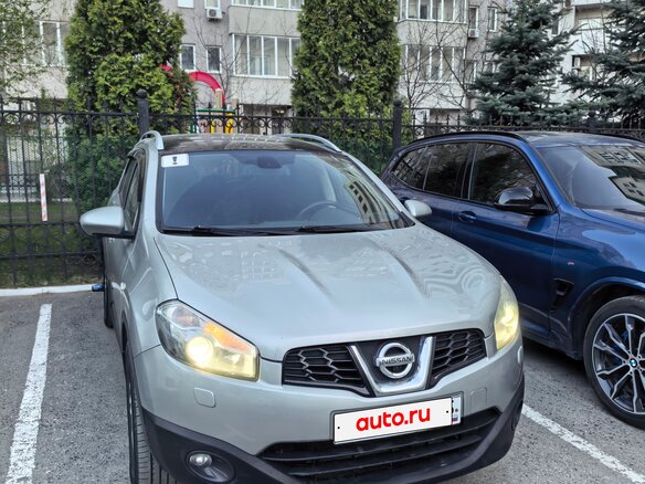 2012 Nissan Qashqai+2 I Рестайлинг, серебристый, 1125000 рублей - вид 1