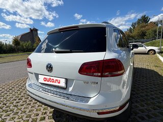 2015 Volkswagen Touareg II Рестайлинг, белый, 2450000 рублей, вид 3