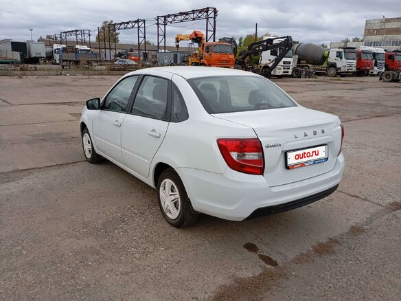 2024 Lada (ВАЗ) Granta I Рестайлинг, белый, 591700 рублей - вид 3
