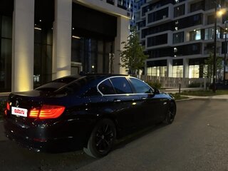 2013 BMW 5 серии 520i VI (F10/F11/F07), чёрный, 1800000 рублей, вид 5