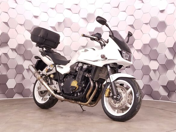 2011 Honda CB 1300, белый, 777000 рублей