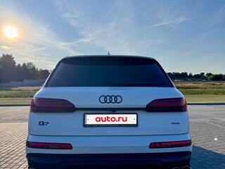 2021 Audi Q7 55 TFSI II (4M) Рестайлинг, белый, 5175000 рублей, вид 5