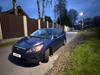 2011 Ford Focus II Рестайлинг, синий, 345000 рублей, вид 1