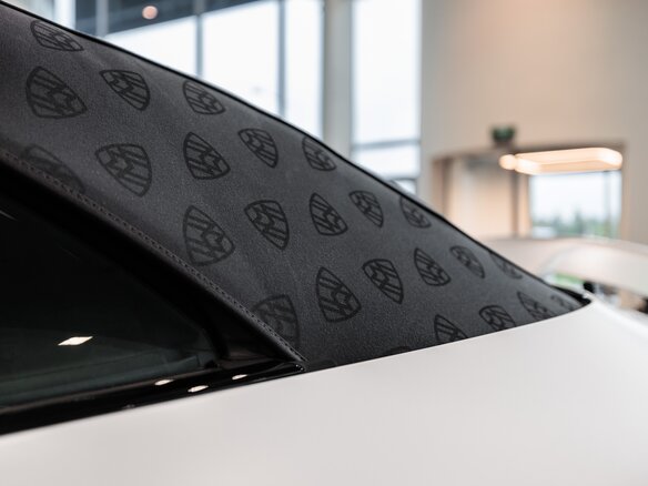 2025 Mercedes-Benz Maybach SL, белый, 33450000 рублей - вид 14