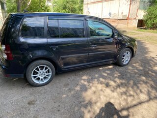 2007 Volkswagen Touran I Рестайлинг, чёрный, 600000 рублей, вид 5