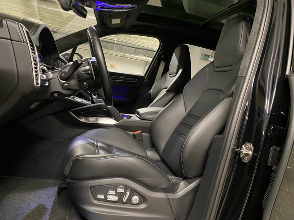 2021 Porsche Cayenne Turbo III, чёрный, 14790000 рублей - вид 5