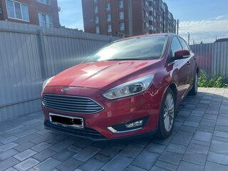 2017 Ford Focus III Рестайлинг, красный, 1385000 рублей, вид 5