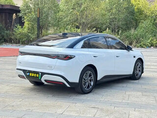 2025 BYD Seal 06 I, белый, 2250000 рублей, вид 4