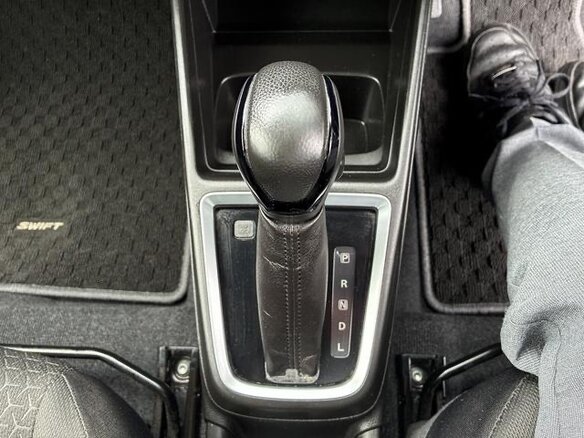 2019 Suzuki Swift V, чёрный, 870000 рублей - вид 16