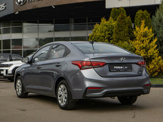 2017 Hyundai Solaris II, серый, 1038000 рублей, вид 5