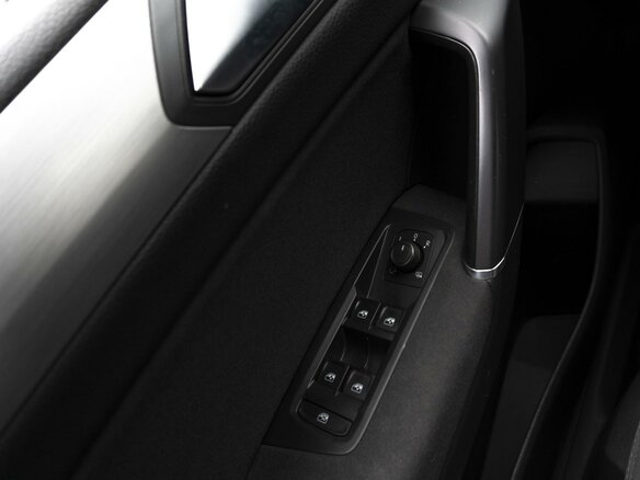 2019 Volkswagen Touran II, серый, 1819000 рублей - вид 19
