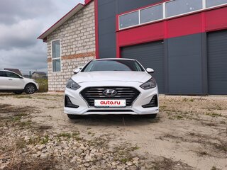 2019 Hyundai Sonata VII (LF) Рестайлинг, белый, 1750000 рублей, вид 1