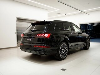 2025 Audi Q7 50 TDI II (4M) Рестайлинг 2, чёрный, 14092000 рублей, вид 5