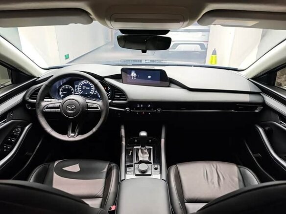 2022 Mazda 3 Axela IV (BP), серебристый, 1320000 рублей - вид 7