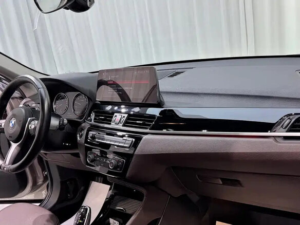 2022 BMW X1 Long 20Li sDrive II (F48) Рестайлинг, серебристый, 1660020 рублей - вид 17
