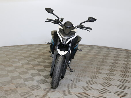 2026 CFMoto 675NK, белый, 744900 рублей, вид 2