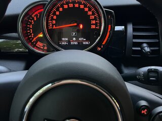2021 Mini Hatch Cooper III (F55/F56) Рестайлинг, зелёный, 2990000 рублей, вид 5