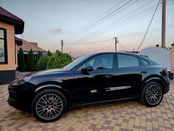 2021 Porsche Cayenne Coupé III, серый, 9250000 рублей - вид 16
