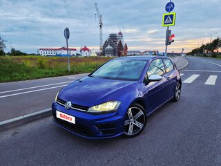 2014 Volkswagen Golf R VII, синий, 3400000 рублей, вид 1