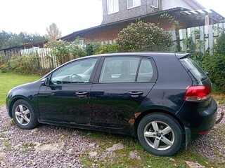 2010 Volkswagen Golf VI, чёрный, 550000 рублей, вид 3