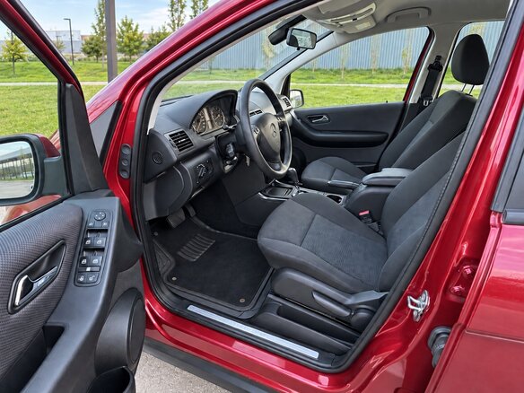 2009 Mercedes-Benz A-Класс 180 II (W169) Рестайлинг, пурпурный, 790000 рублей - вид 17