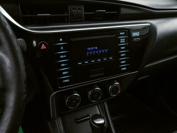 2018 Toyota Corolla XI (E160, E170, E180) Рестайлинг 1, серый, 1569000 рублей - вид 10