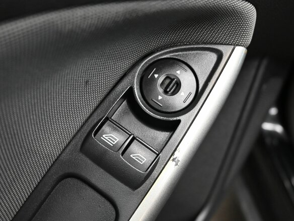 2012 Ford Focus III, чёрный, 750000 рублей - вид 15
