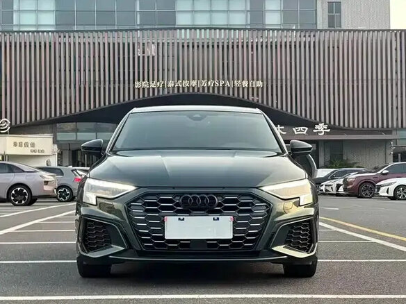 2022 Audi A3 35 TFSI Long IV (8Y), зелёный - вид 1
