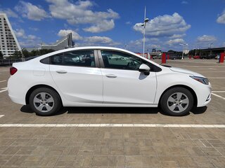 2017 Chevrolet Cruze II, белый, 890000 рублей, вид 3