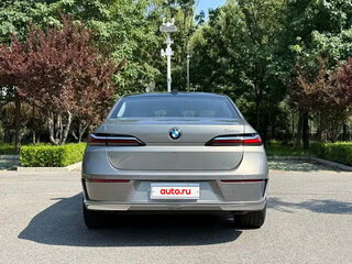 2023 BMW 7 серии 740Li VII (G70), серый, 12622550 рублей, вид 3