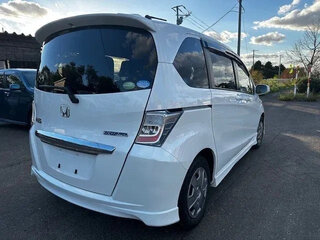 2015 Honda Freed I Рестайлинг 2, белый, 855000 рублей, вид 5