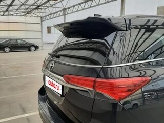2017 Toyota Fortuner II, чёрный, 3600000 рублей, вид 3