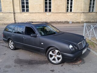 1996 Mercedes-Benz E-Класс 320 II (W210, S210), фиолетовый, 634000 рублей, вид 4