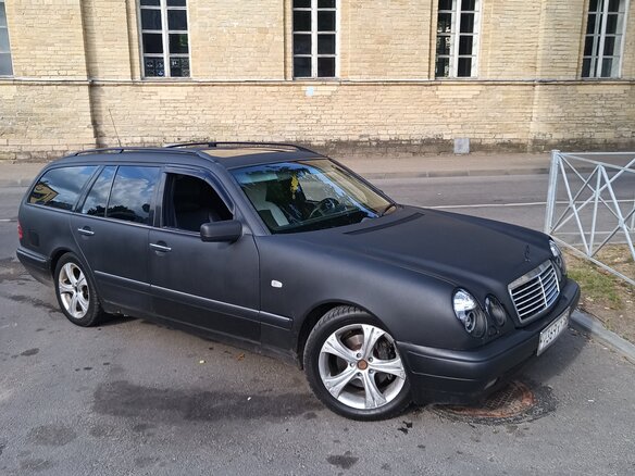 1996 Mercedes-Benz E-Класс 320 II (W210, S210), фиолетовый, 634000 рублей - вид 3