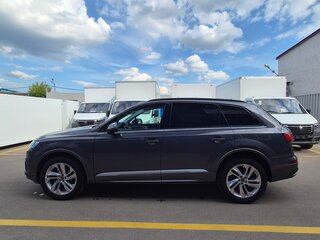 2021 Audi Q7 45 TDI II (4M) Рестайлинг, серый, 5985000 рублей, вид 4