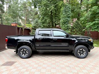 2022 Toyota Tacoma III, чёрный, 4498000 рублей, вид 4