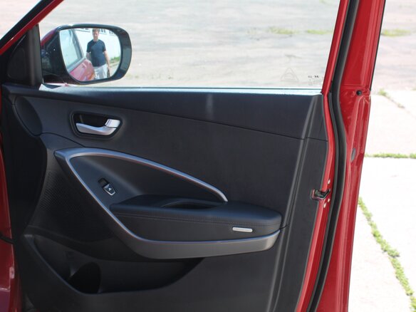 2014 Hyundai Santa Fe III, красный, 1700000 рублей - вид 16