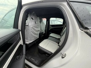 2026 Porsche Cayenne Coupé III Рестайлинг, серый, 22989000 рублей, вид 5