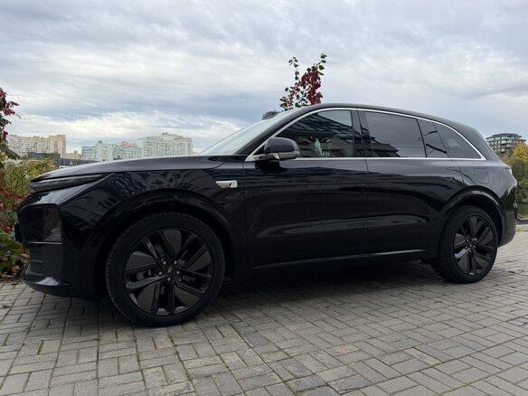 2024 Li Auto (Lixiang) L6 I, чёрный - вид 4