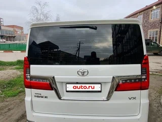 2021 Toyota HiAce H300, белый, 6500000 рублей, вид 3