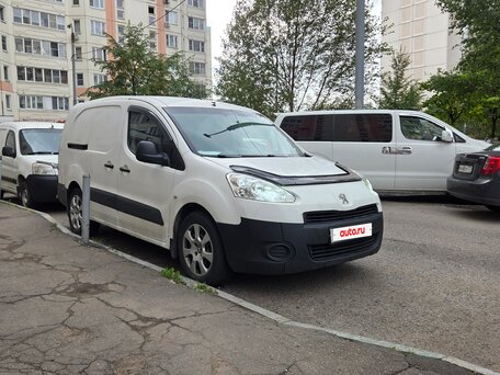 2012 Peugeot Partner II Рестайлинг, белый, 770000 рублей, вид 3