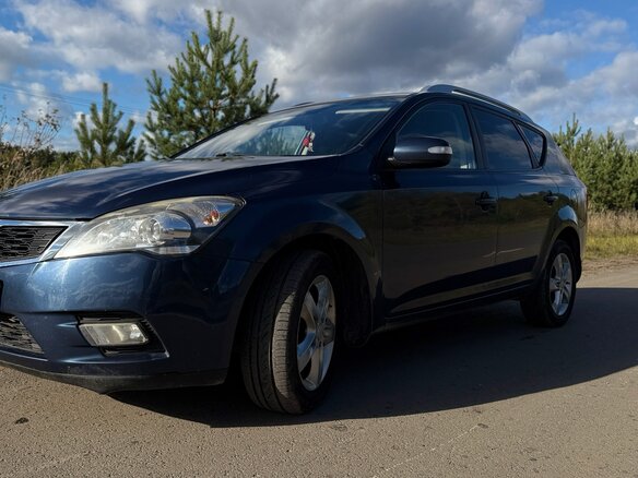 2011 Kia Ceed I Рестайлинг, синий, 600000 рублей