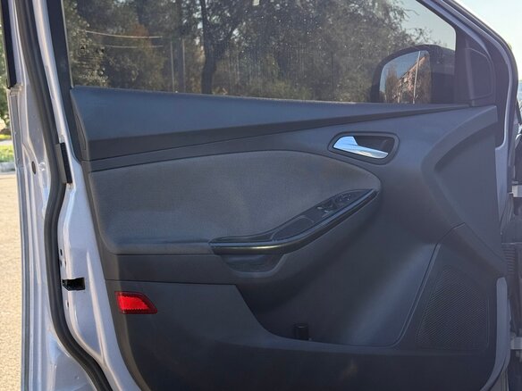 2011 Ford Focus III, серый, 570000 рублей - вид 11