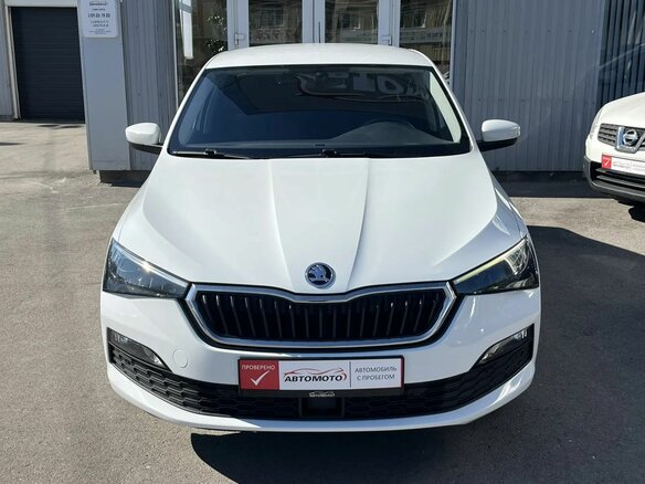 2020 Skoda Rapid II, белый, 1425000 рублей - вид 3