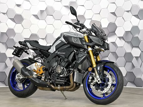 2017 Yamaha MT-10SP, серебристый, 1399000 рублей, вид 1