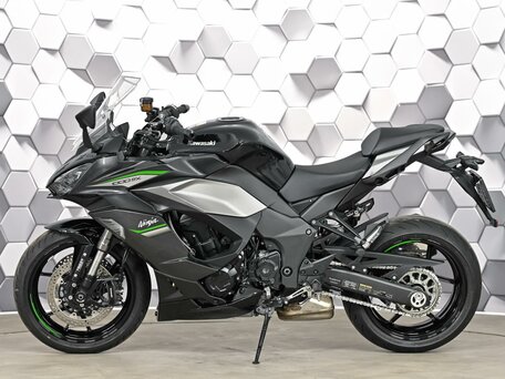 2024 Kawasaki Ninja 1000 SX, чёрный, 1479000 рублей, вид 4