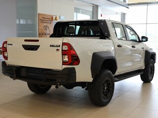 2025 Toyota Hilux VIII Рестайлинг 2, белый, 7750000 рублей, вид 4